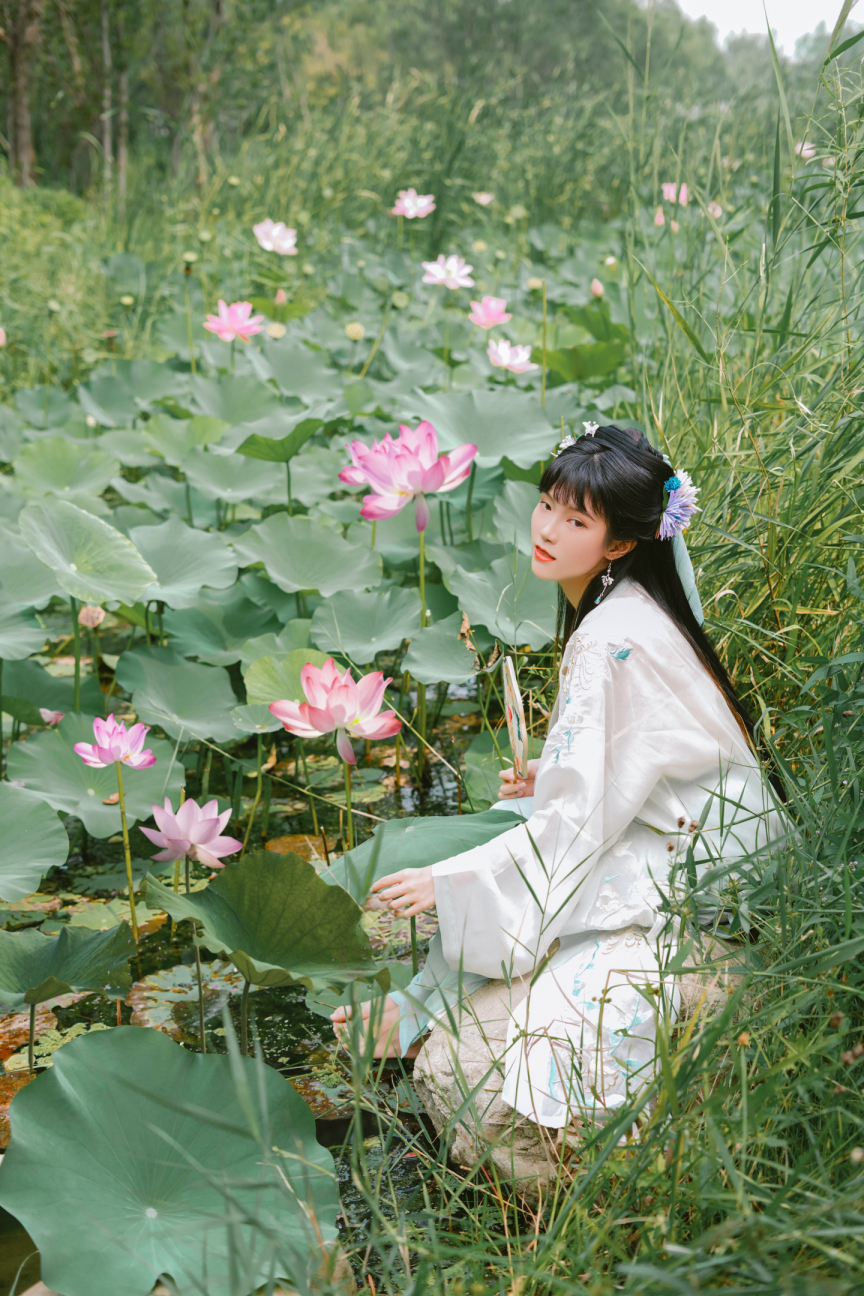 【汉服私影】 《采莲曲》 最新最热Cosplay旗袍丝袜诱惑美女古装套图