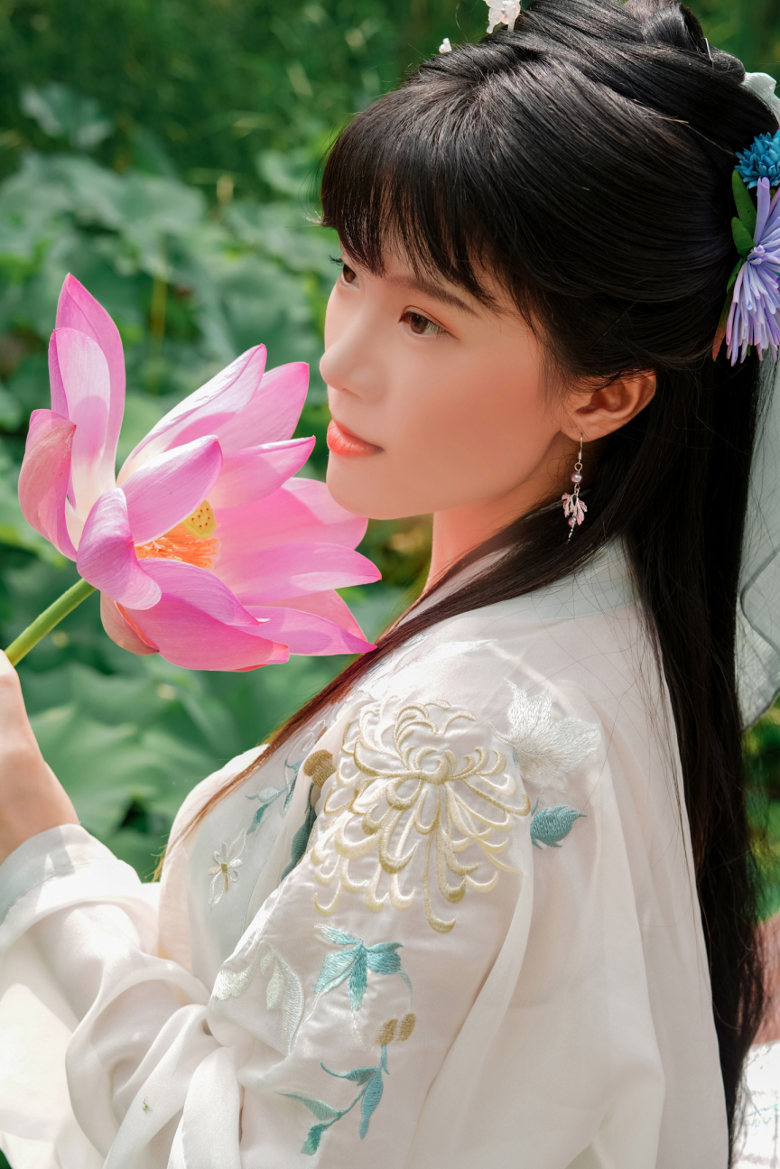 【汉服私影】 《采莲曲》 最新最热Cosplay旗袍丝袜诱惑美女古装套图