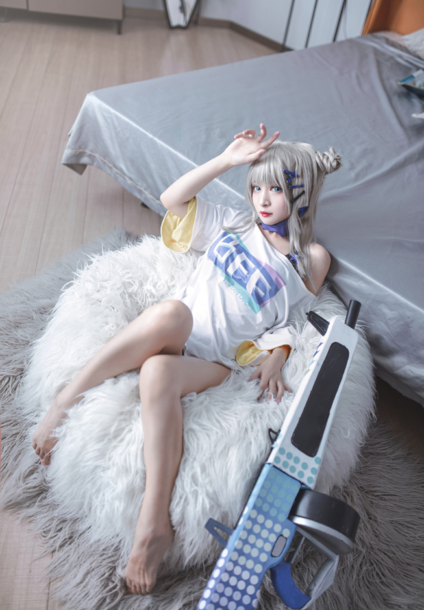 少女前线cos美女性感美腿写真_图毒生灵,汉服古装女生,紫式部