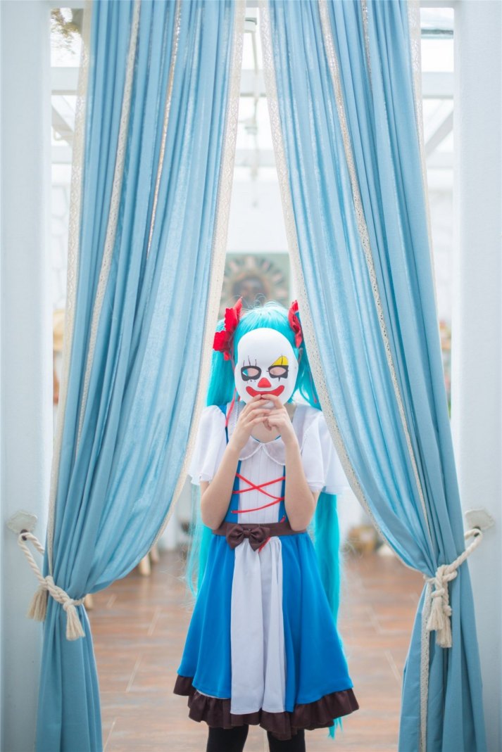 可爱美少女俊俏脸蛋cosplay虚拟偶像初音未来