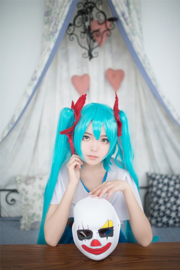 可爱美少女俊俏脸蛋cosplay虚拟偶像初音未来