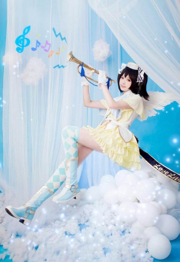 清纯美女白嫩肌肤cosplay日系风格矢泽妮可